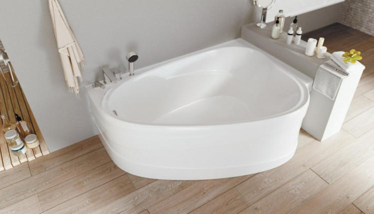 Ванна акриловая асимметричная 1Marka LOVE 185х135 R