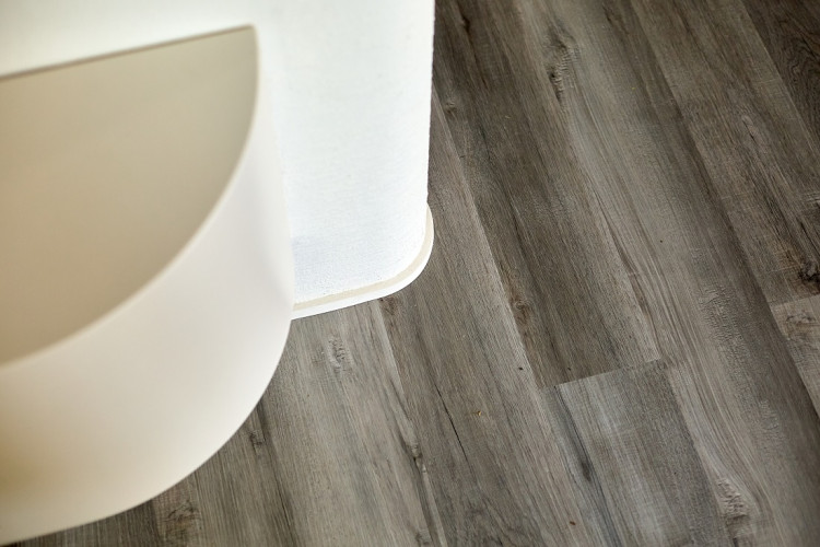 SPC-ламинат Home Expert Дуб Горный ручей 1211/68W906