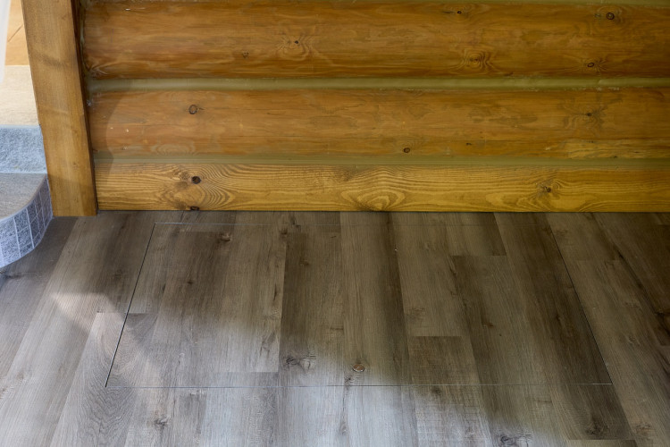 SPC-ламинат Home Expert Дуб Горный ручей 1211/68W906