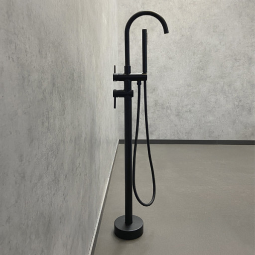 COMFORTY. Смеситель напольный, FE018M-CMT, черный матовый