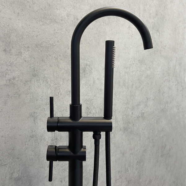 COMFORTY. Смеситель напольный, FE018M-CMT, черный матовый