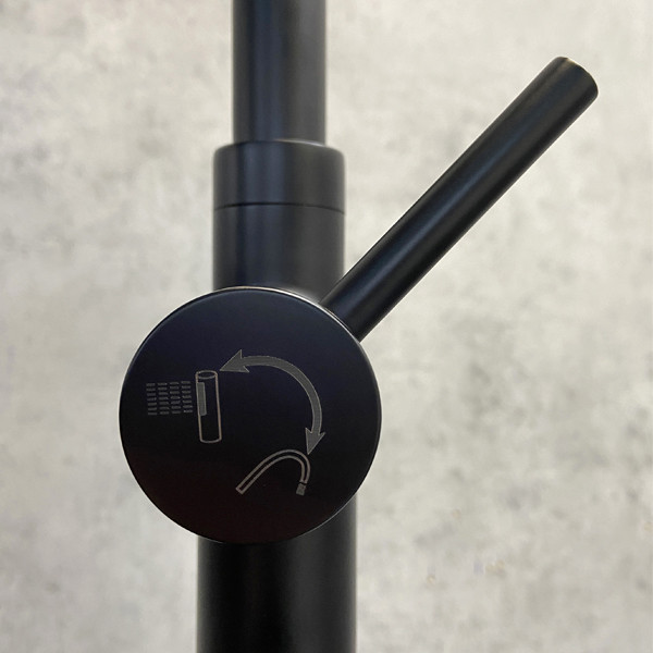 COMFORTY. Смеситель напольный, FE018M-CMT, черный матовый