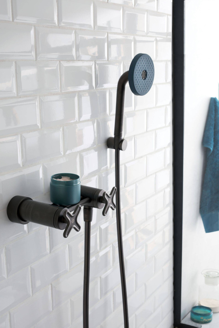 Настенный смеситель для душа Jacob Delafon NOUVELLE VAGUE E78344-BLV