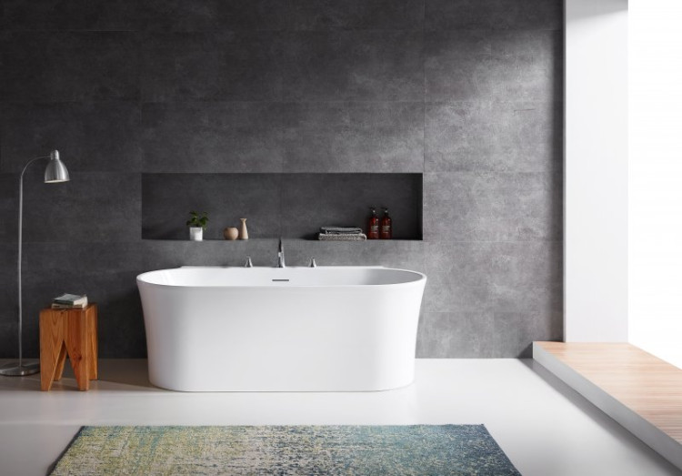 Пристенная, овальная акриловая ванна в комплекте со сливом-переливом цвета хром BelBagno BB409-1500-800