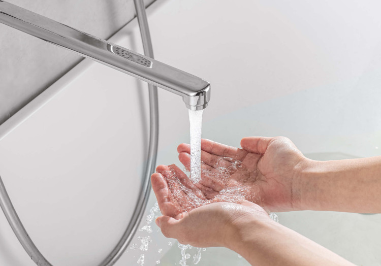 Смеситель для ванны с длинным изливом Aquatek AQ1042CR ВЕГА