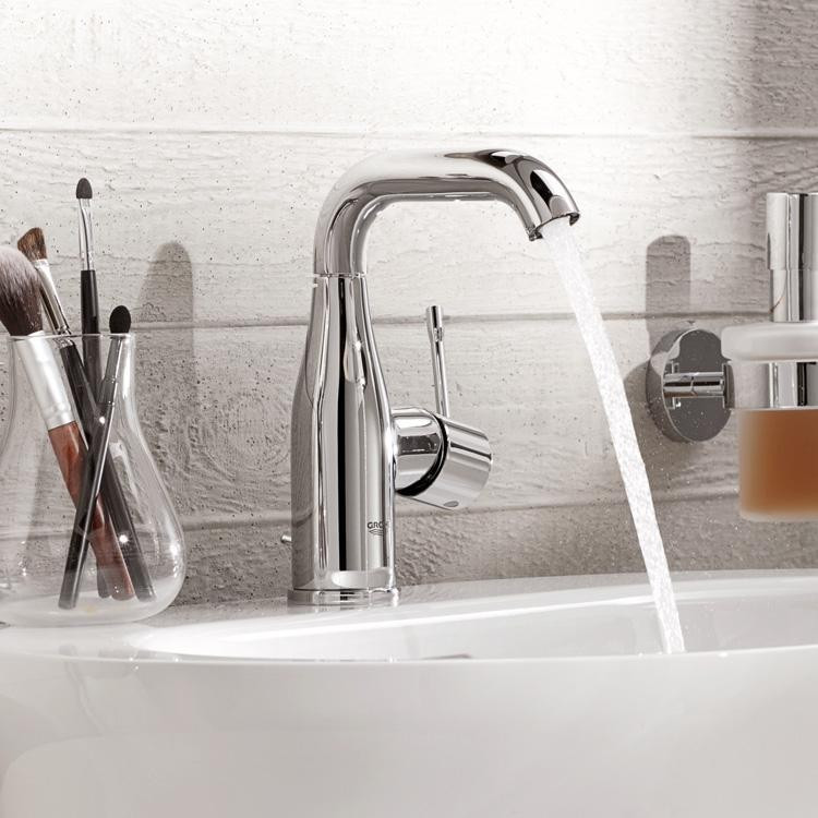 Смеситель для раковины Grohe Essence+ 23462001
