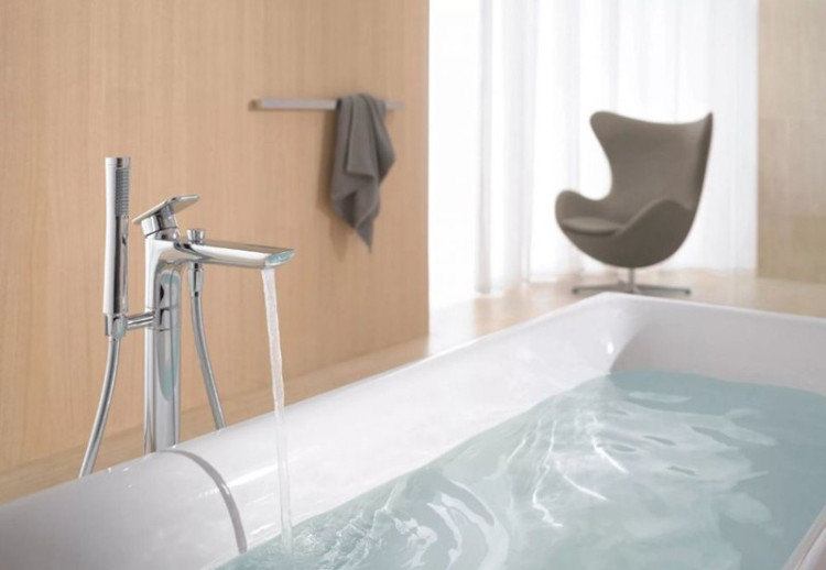 Смеситель для ванны Kludi E2 495900575