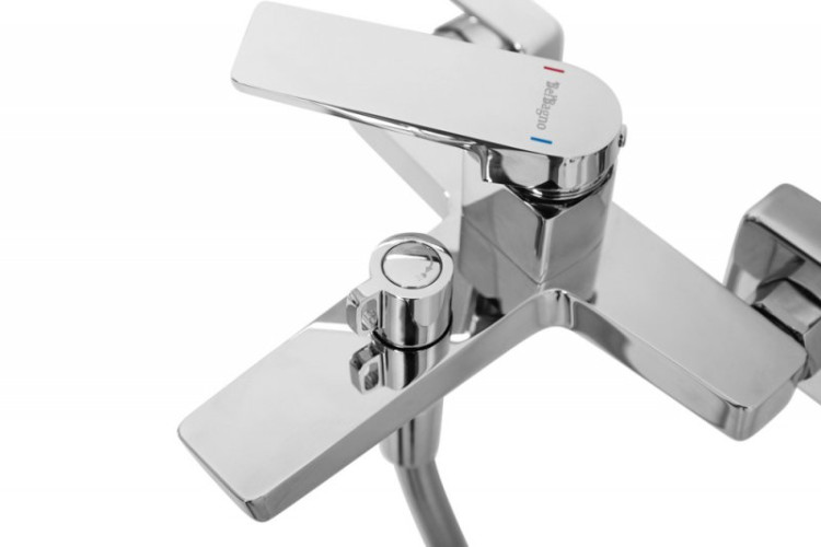 Смеситель для ванны и душа в комплекте с ручным душем, шлангом и держателем Cezares ARDENTE-VASM-CRM