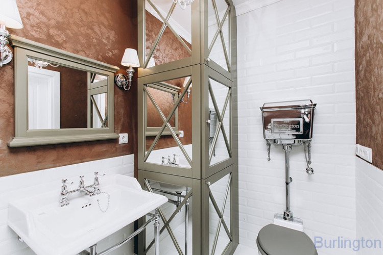 Смеситель для раковины на 2 отверстия Regent, с пробкой и цепочкой [CLR10]