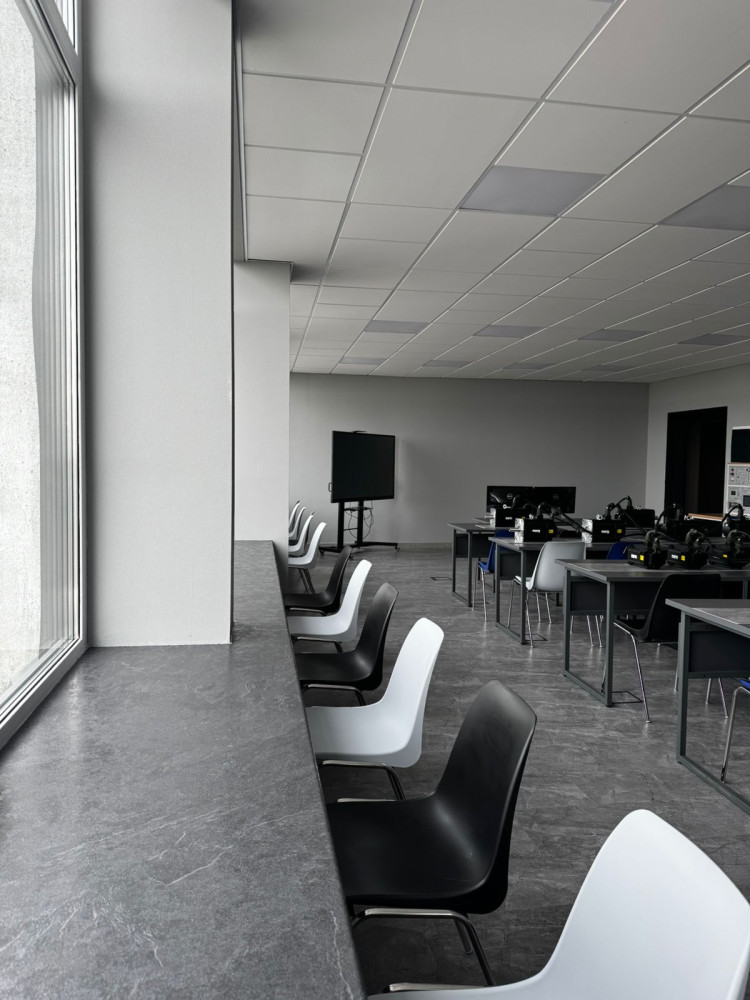 Кварцевый ламинат Fargo Stone Дымчатый Меланит 61S455