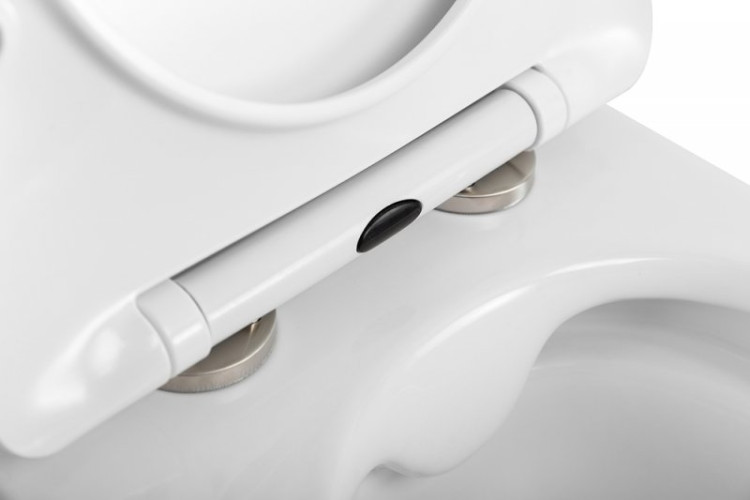 Унитаз подвесной безободковый с сиденьем в комплекте Cezares BB7006CHR/SC