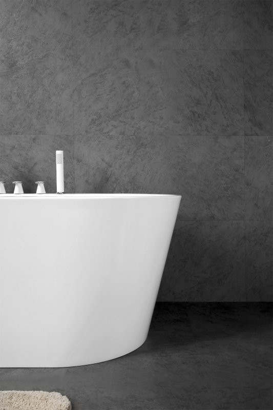 Отдельностоящая овальная акриловая ванна в комплекте со сливом-переливом цвета хром BelBagno BB200-1500-750