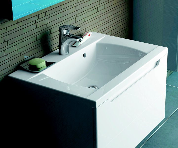 Тумба с раковиной Ravak Classic 70 в комплекте со смесителем CL 012