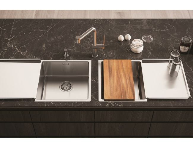 Мойка KOMBINO 30 KMB 90 FI 440X440 F/S в комплекте с сифоном 1130550,