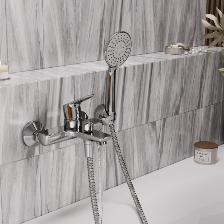 WasserKRAFT Lippe 4501 Смеситель для ваннкороткиизливом