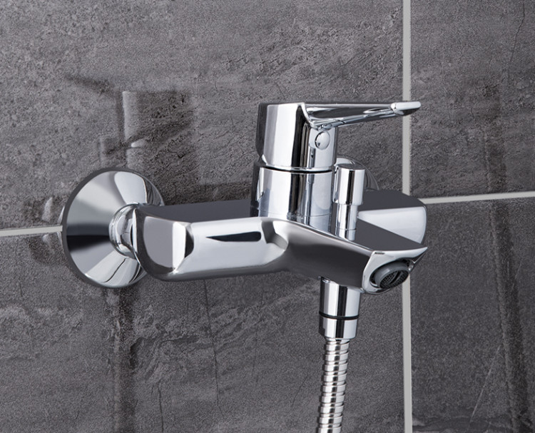 Смеситель Solid S для ванны и душа