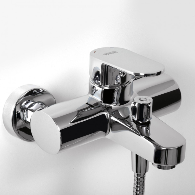 WasserKRAFT Donau 5301 Смеситель для ваннкороткиизливом