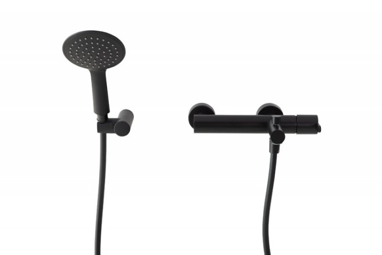 Смеситель для ванны и душа однорычажный с тонкой ручкой, в комплекте с ручным душем, шлангом и держателем Cezares LEAF-VD-L-SS