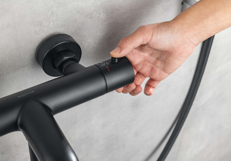 Термостатический смеситель для ванны Aquatek, матовый черный AQ1043MB