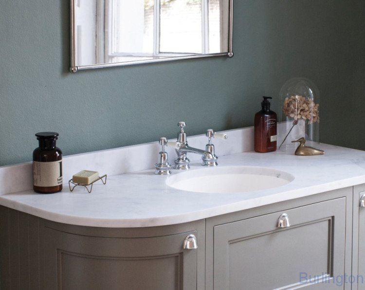 Смеситель для раковины на 3 отверстия Regent, с донным клапаном [KER12]