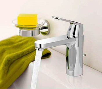 Смеситель для раковины Grohe Eurosmart Cosmopolitan 23325000