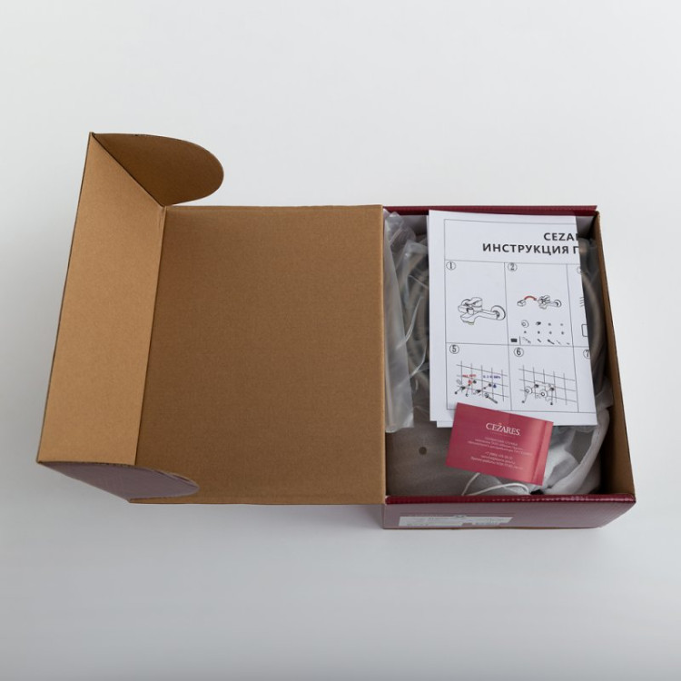 Смеситель для ванны и душа в комплекте с ручным душем, шлангом и держателем Cezares SLIDER-VD-NOP