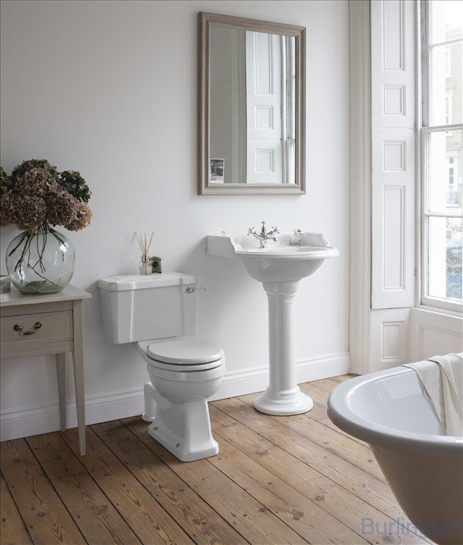 Унитаз-моноблок с керамической ручкой слива, бачок 51см