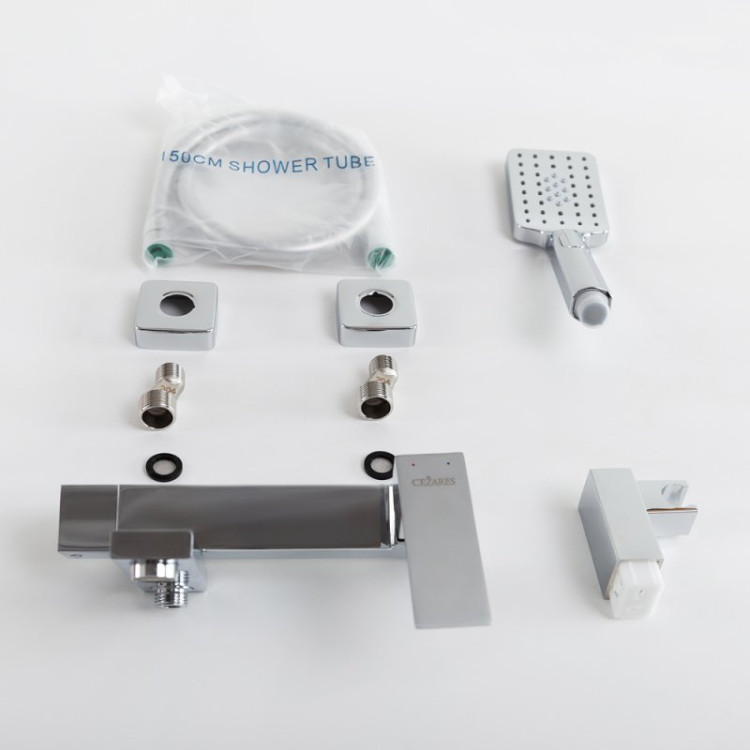 Смеситель для ванны и душа в комплекте с ручным душем, шлангом и держателем Cezares SLIDER-VD-GM