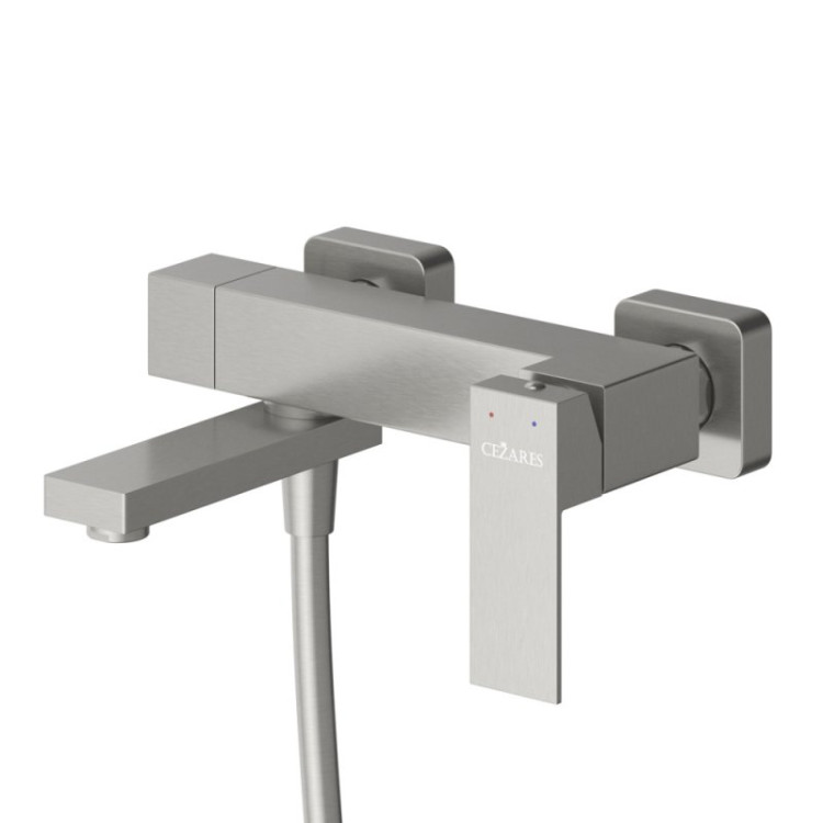 Смеситель для ванны и душа в комплекте с ручным душем, шлангом и держателем Cezares SLIDER-VD-GM