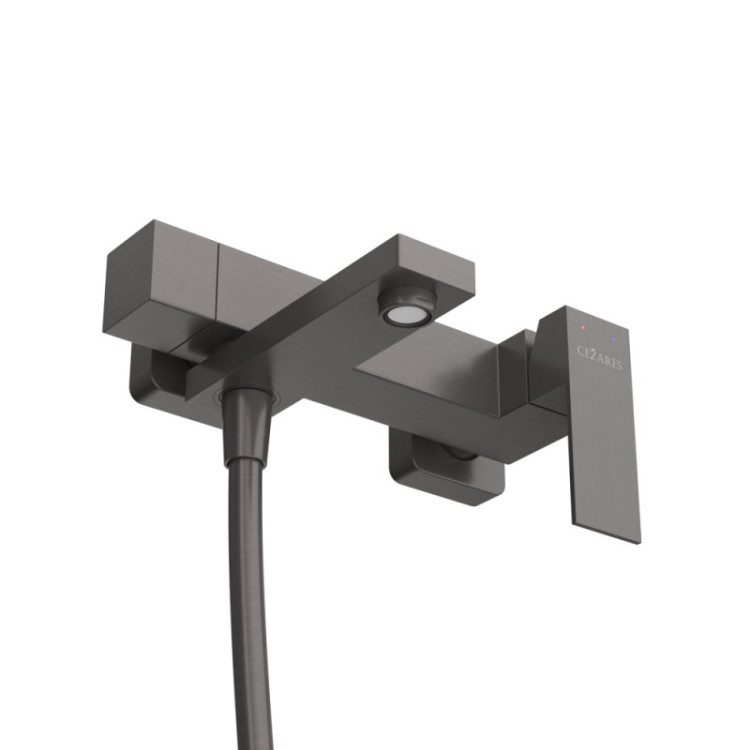 Смеситель для ванны и душа в комплекте с ручным душем, шлангом и держателем Cezares SLIDER-VD-GM