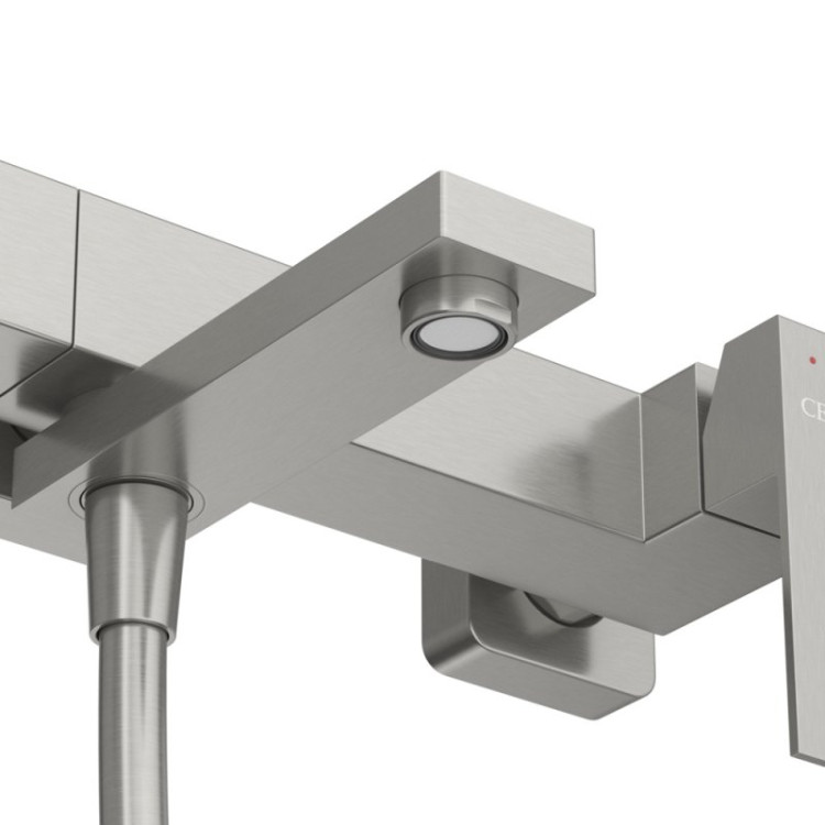 Смеситель для ванны и душа в комплекте с ручным душем, шлангом и держателем Cezares SLIDER-VD-IN