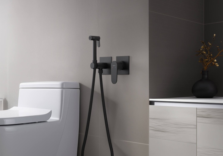 Комплект для гигиенического душа встроенный 2 отв. (смеситель + гигиеническая лейка + шланг) Aquatek, матовый черный AQ1220MB ОБЕРОН