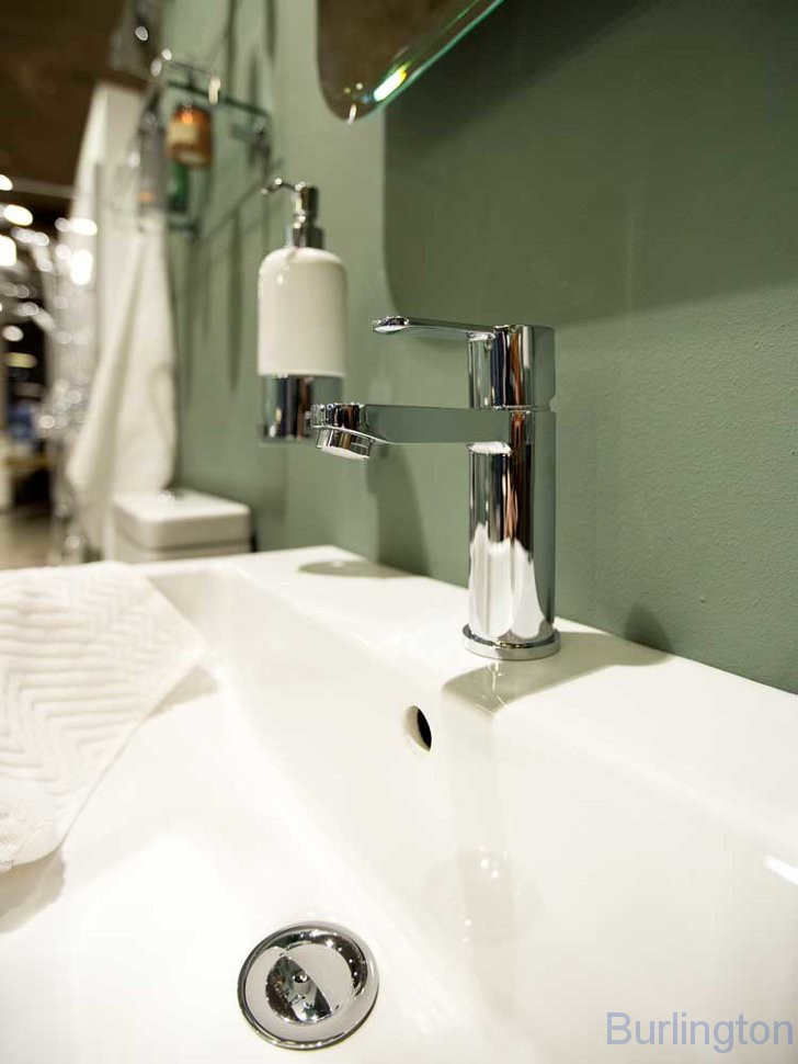 Раковина 650 mm с пьедесталом