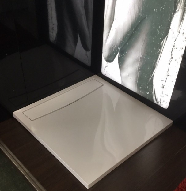 Душевой поддон из искусственного камня Jacob Delafon Flight Neus 80x80