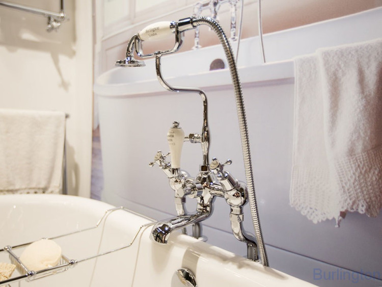 Смеситель для ванны 