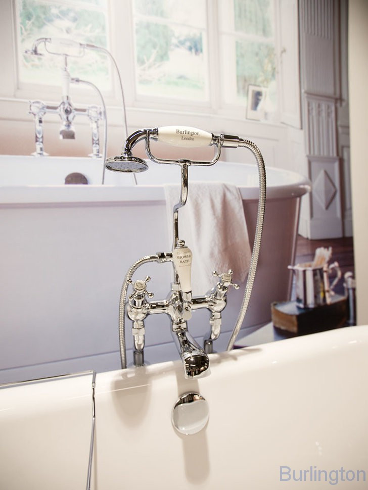 Смеситель для ванны 