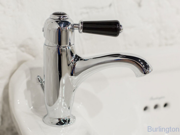 Смеситель для раковины на 1 отверстие, с донным клапаном [CH22 BLA]